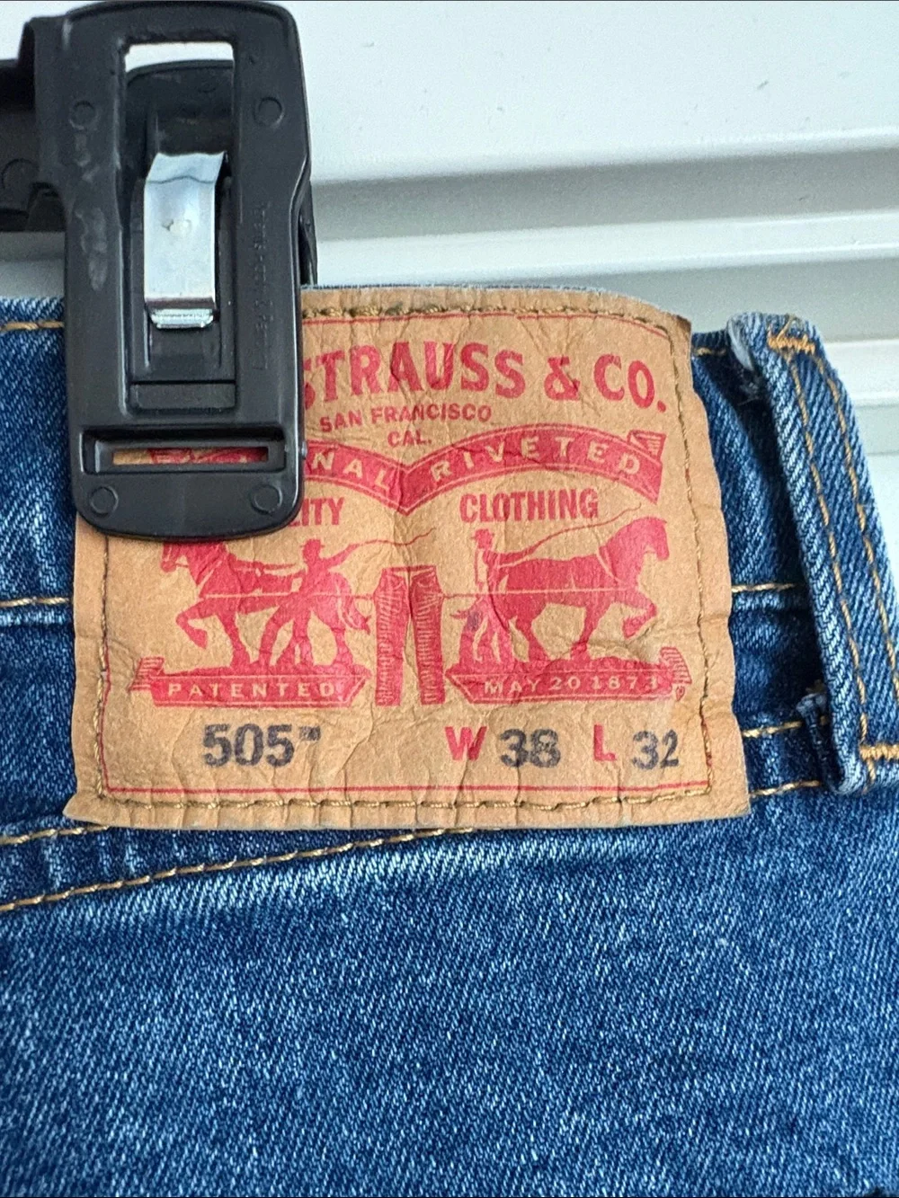 Levis Men's Blue Denim Jeans